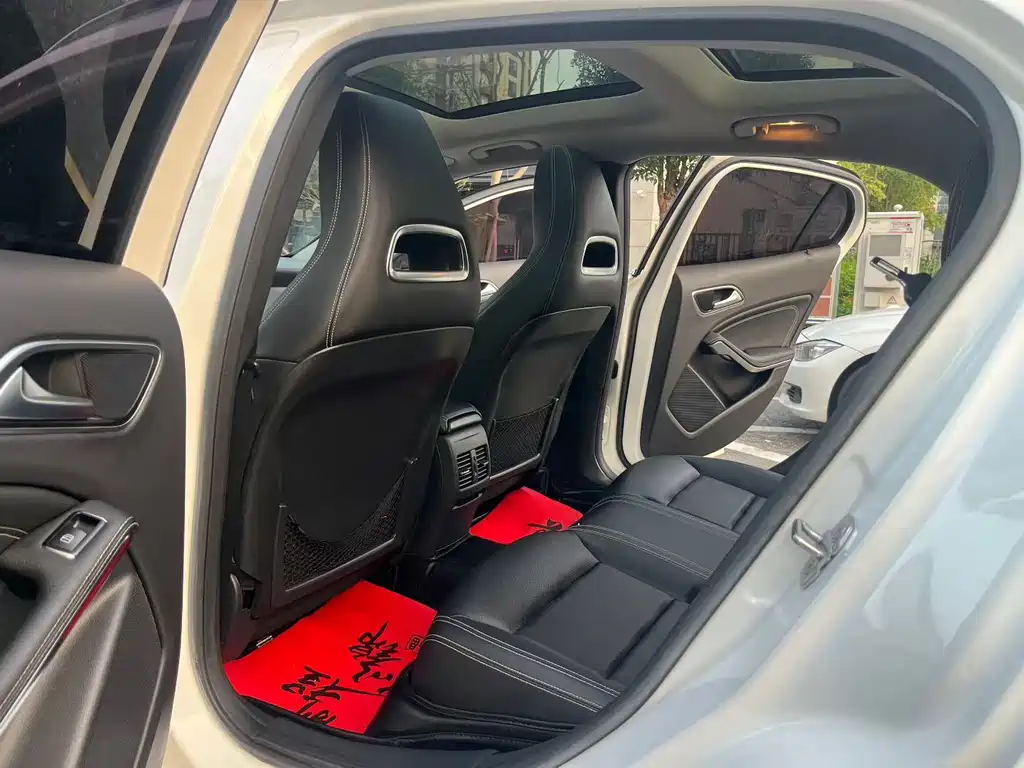 Mercedes-Benz GLA — миниатюра 5