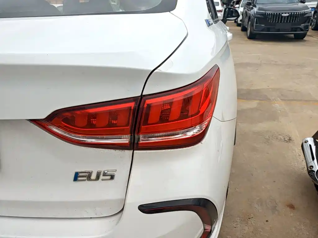 BAIC EU5 — миниатюра 8