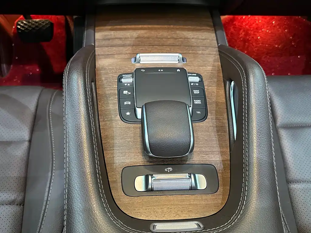 Mercedes-Benz GLE New Energy — миниатюра 15