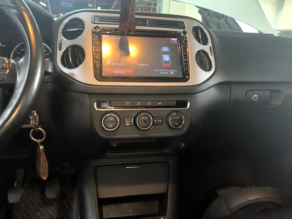 Volkswagen Tiguan — миниатюра 13
