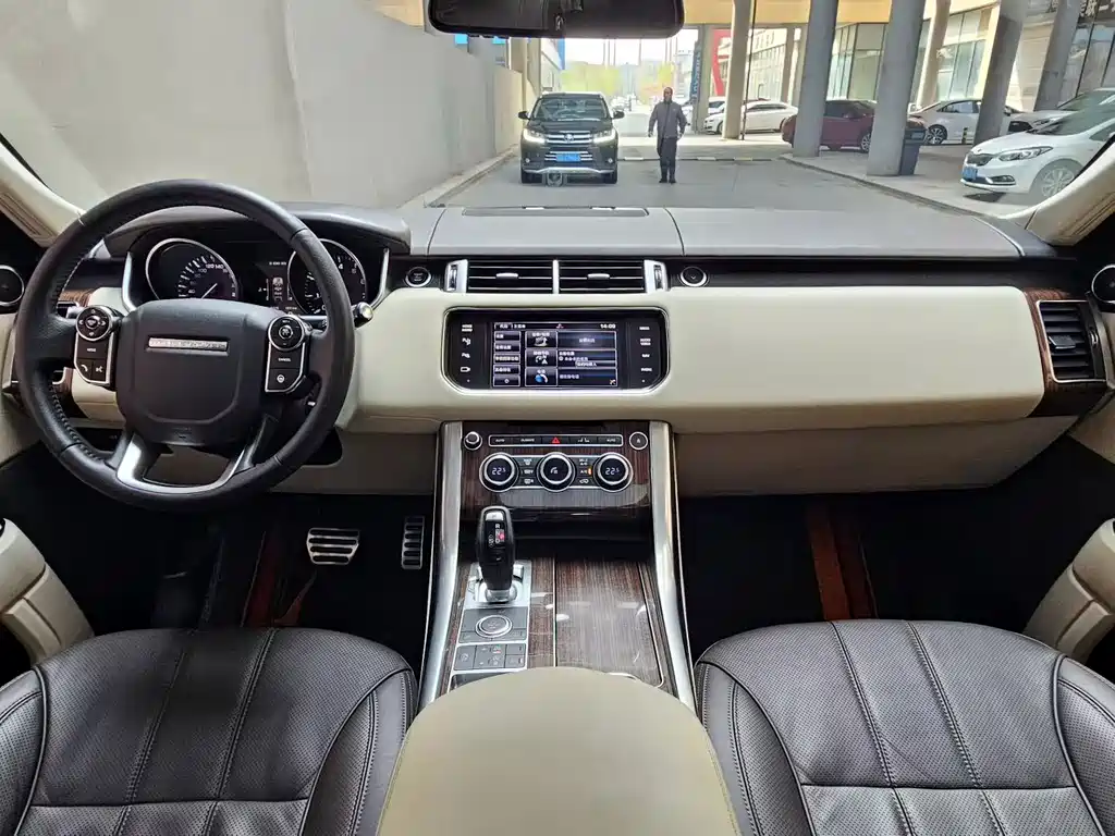 Land Rover Range Rover Sport