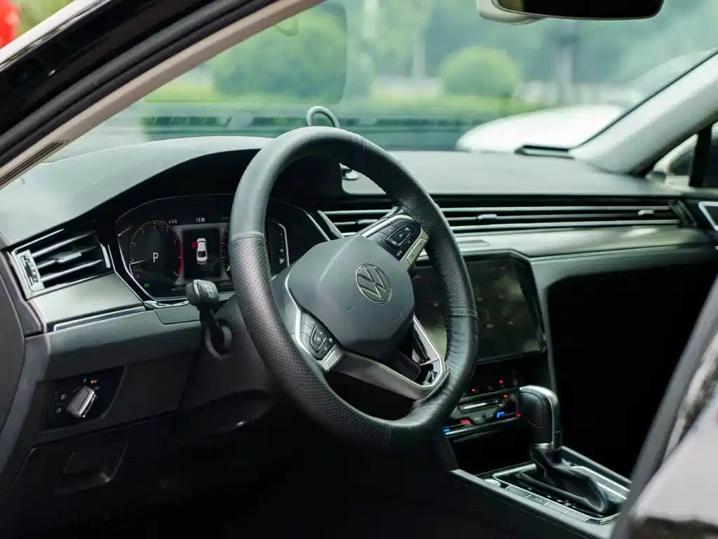 Volkswagen Magotan 2021 330TSI DSG 30