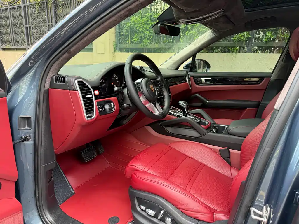 Porsche Cayenne — миниатюра 2