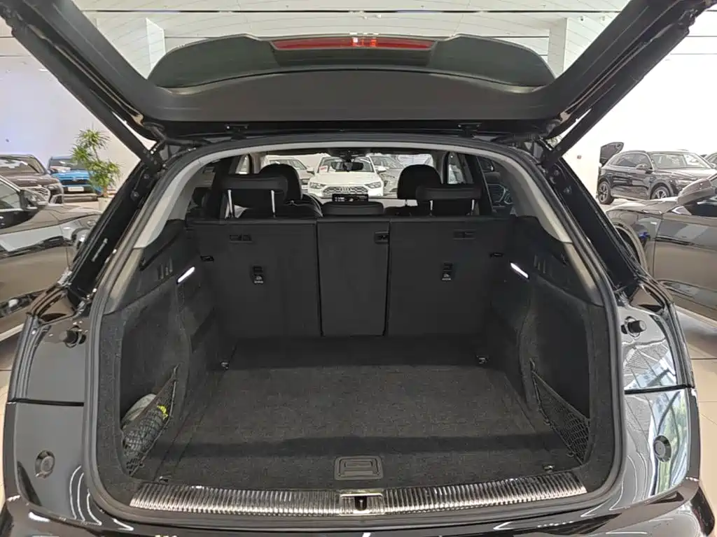 Audi Q5L Sportback — миниатюра 19