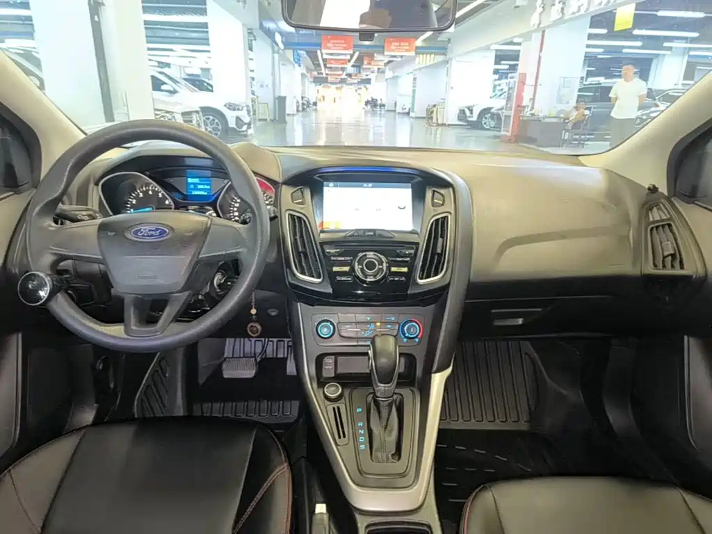 Ford Focus — миниатюра 10