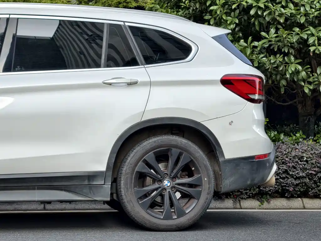 BMW X1 — миниатюра 8