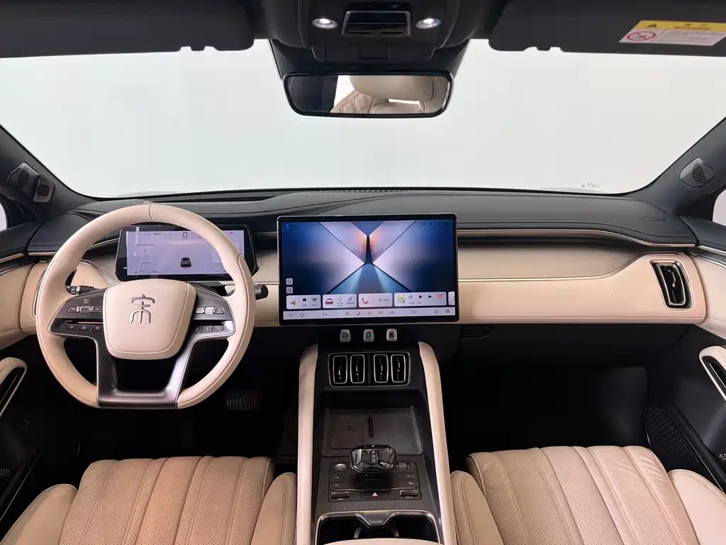 BYD L EV — миниатюра 5