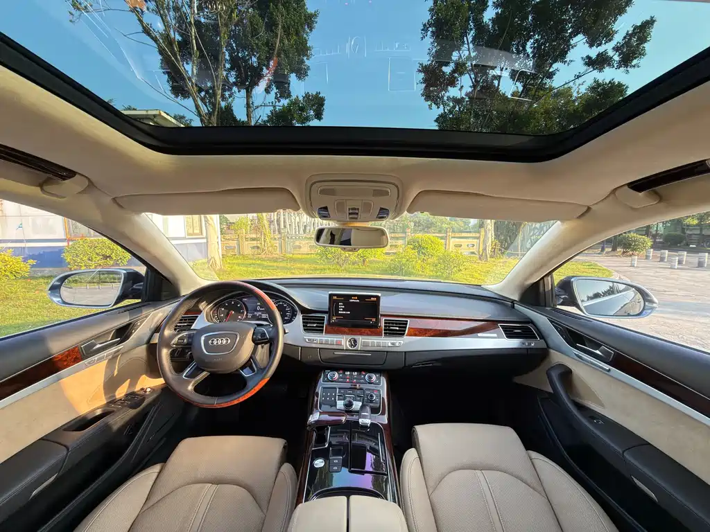 Audi A8 — миниатюра 7