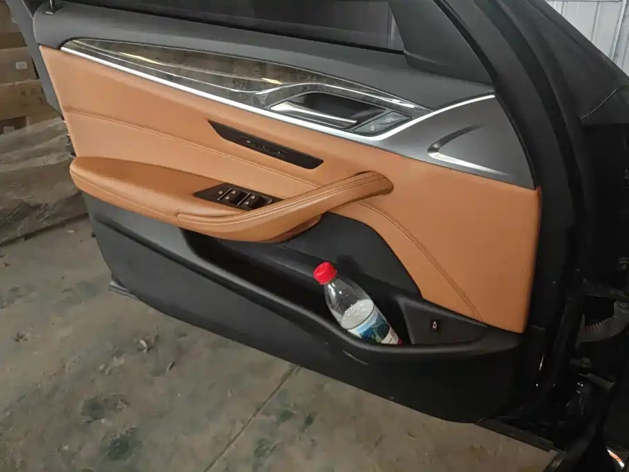 BMW 5 Series — миниатюра 7