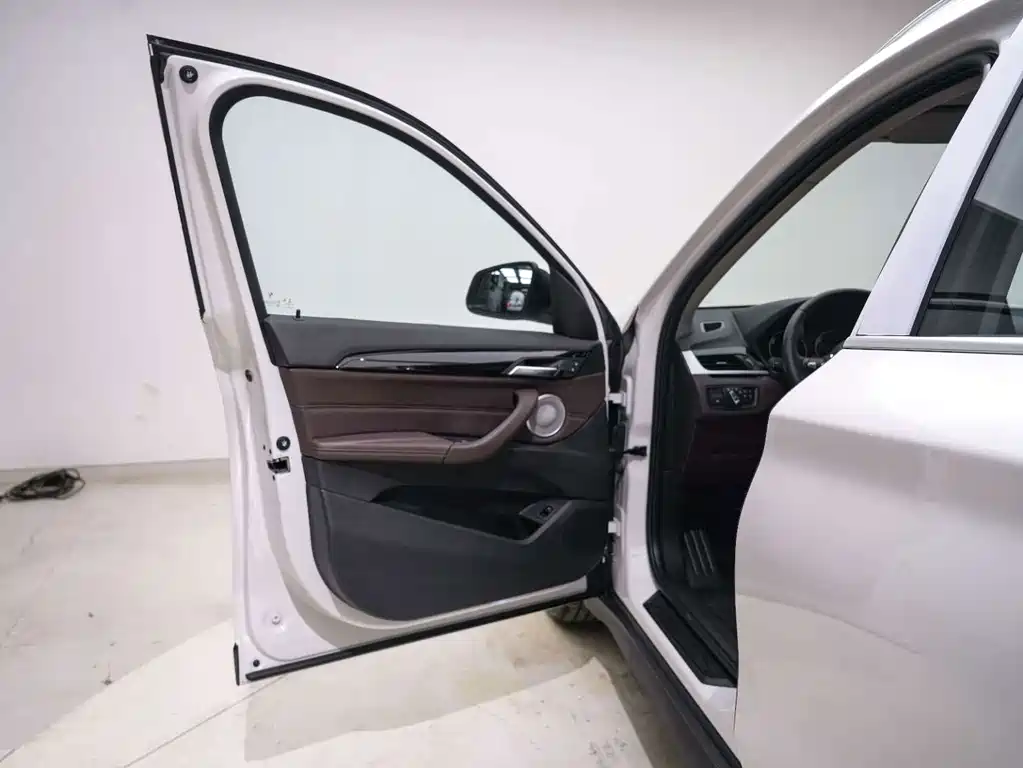 BMW X1 — миниатюра 12