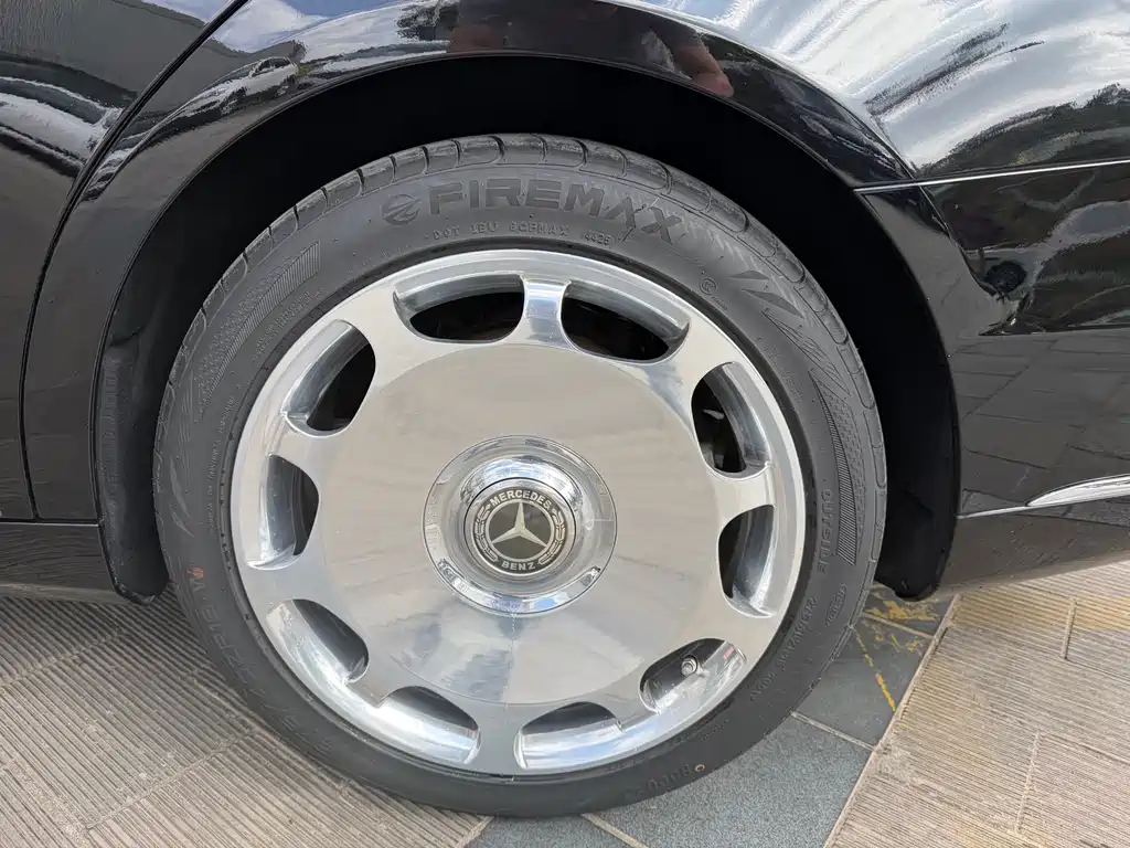 Mercedes-Benz S-Class — миниатюра 13