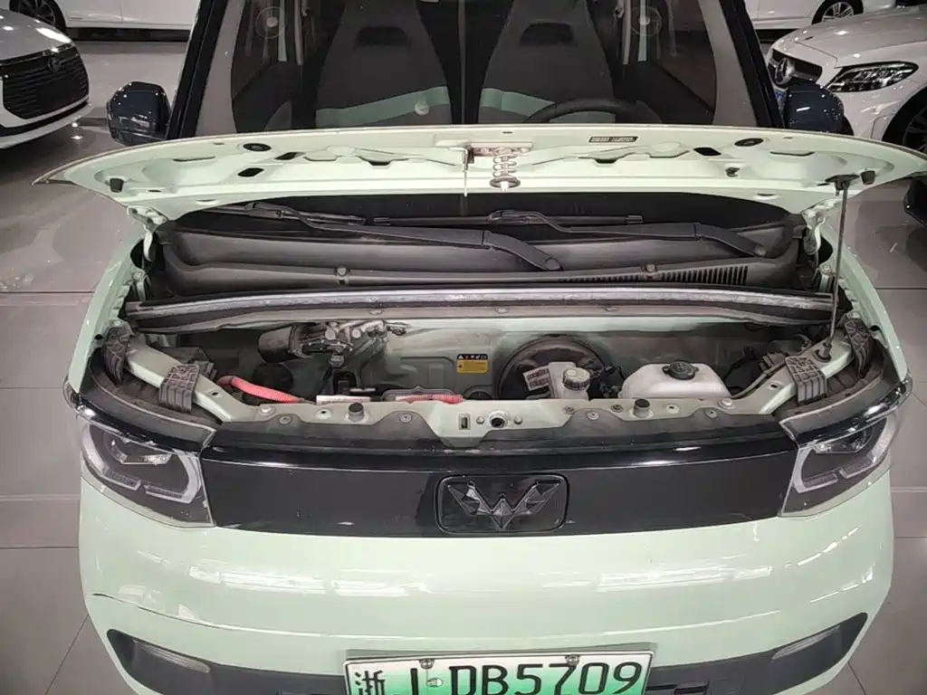 Wuling MINIEV — миниатюра 20