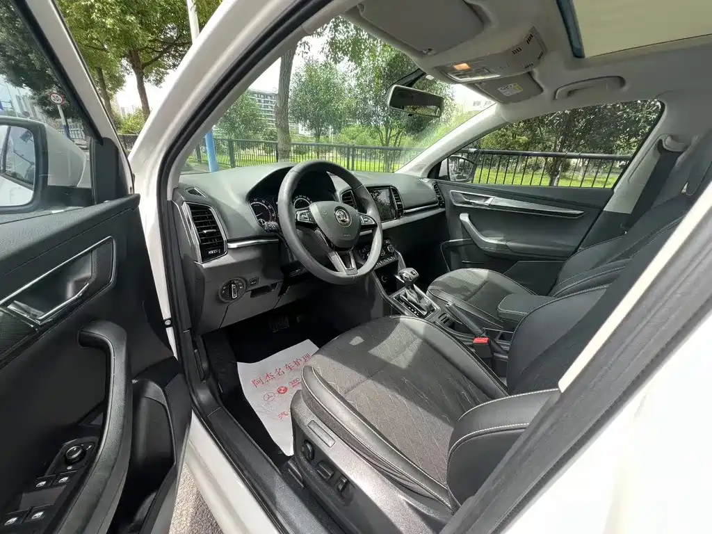 Skoda Karoq — миниатюра 6
