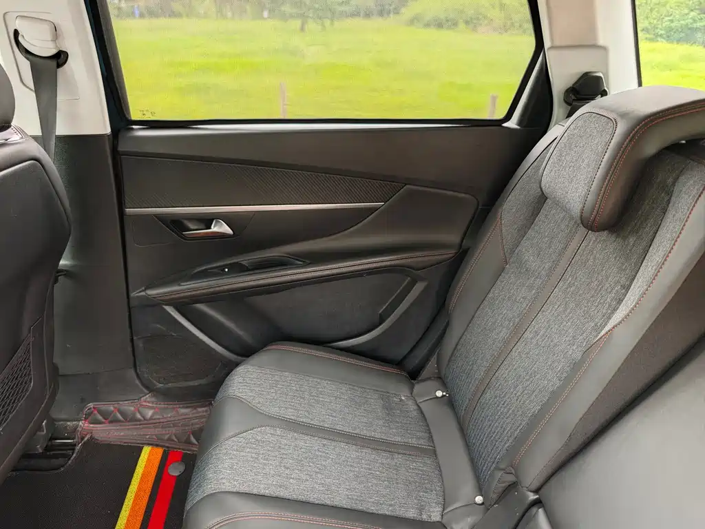 Peugeot 5008 — миниатюра 11