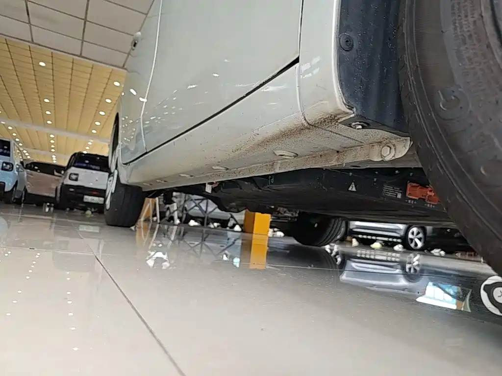Wuling MINIEV — миниатюра 21