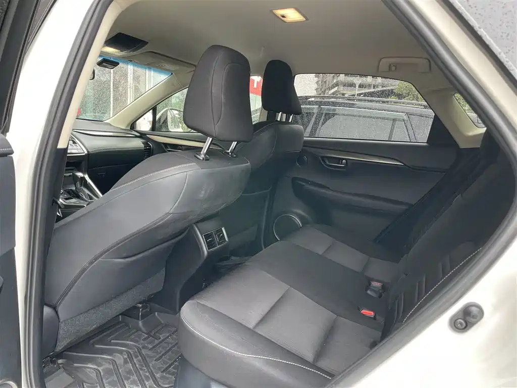 Lexus NX 2017 200