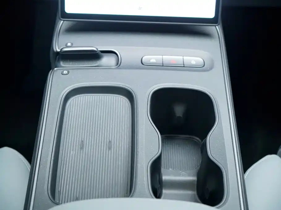 NIO ET5T — миниатюра 20