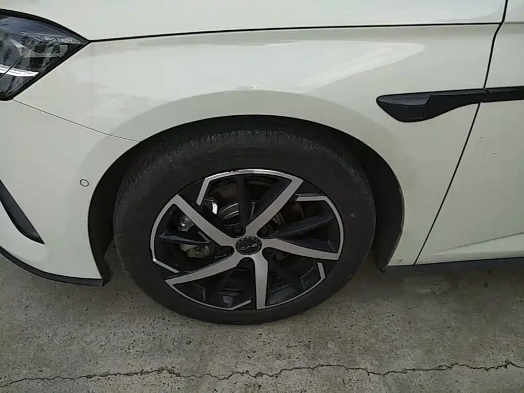 BYD Seal 07 DM-i — миниатюра 23