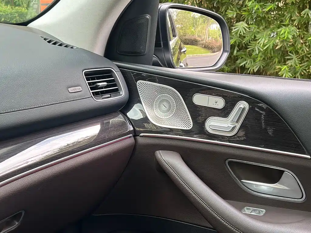 Mercedes-Benz GLE (Import) — миниатюра 14
