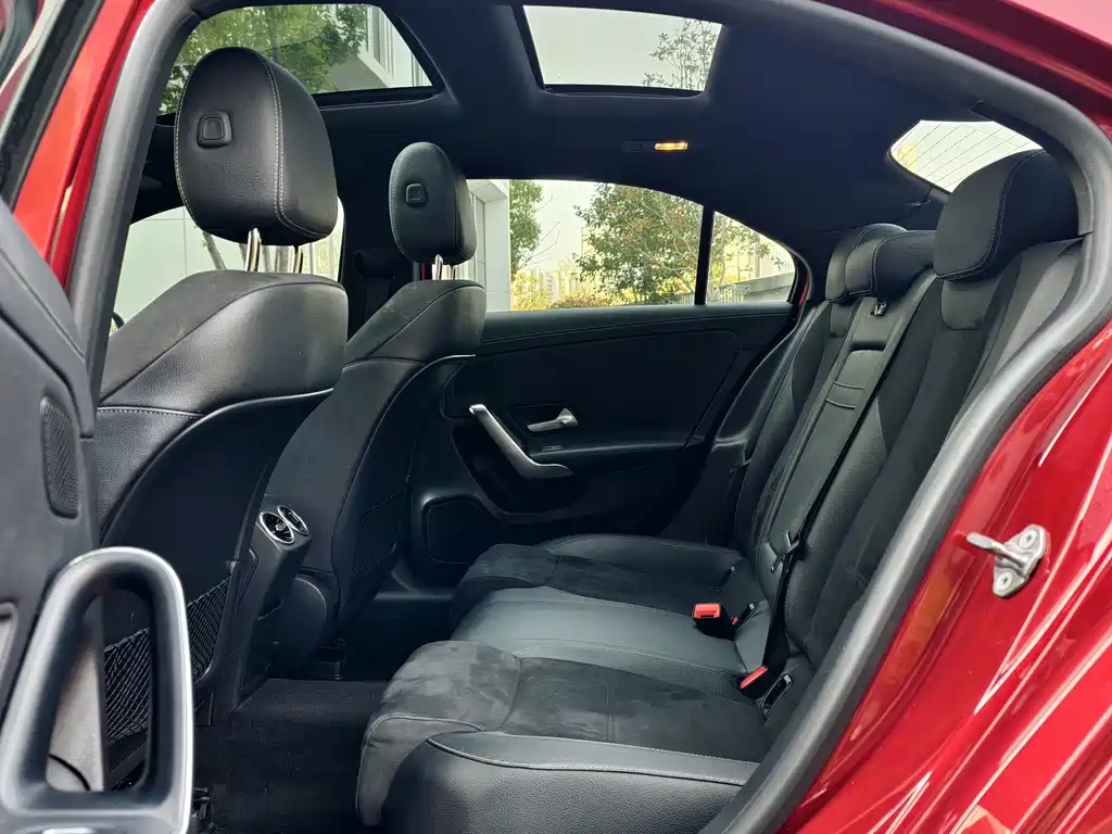 Mercedes-Benz A-Class — миниатюра 31