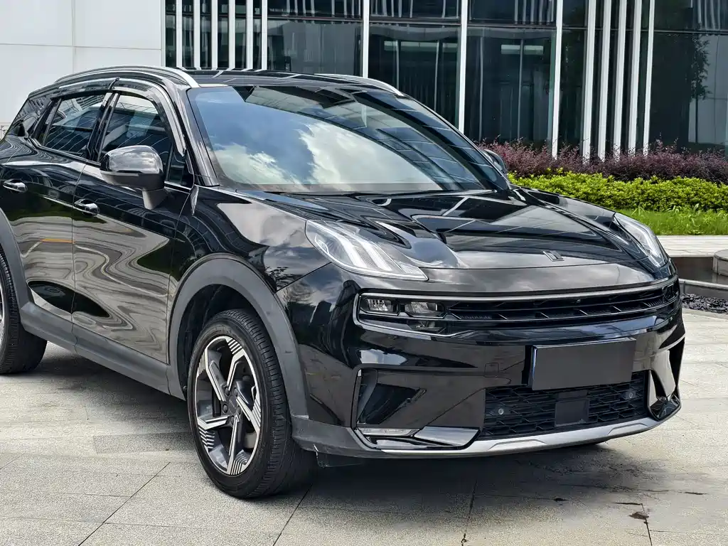 Lynk & Co 06 — миниатюра 3