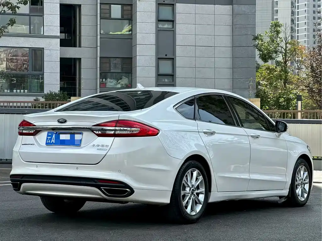 Ford Mondeo — миниатюра 4