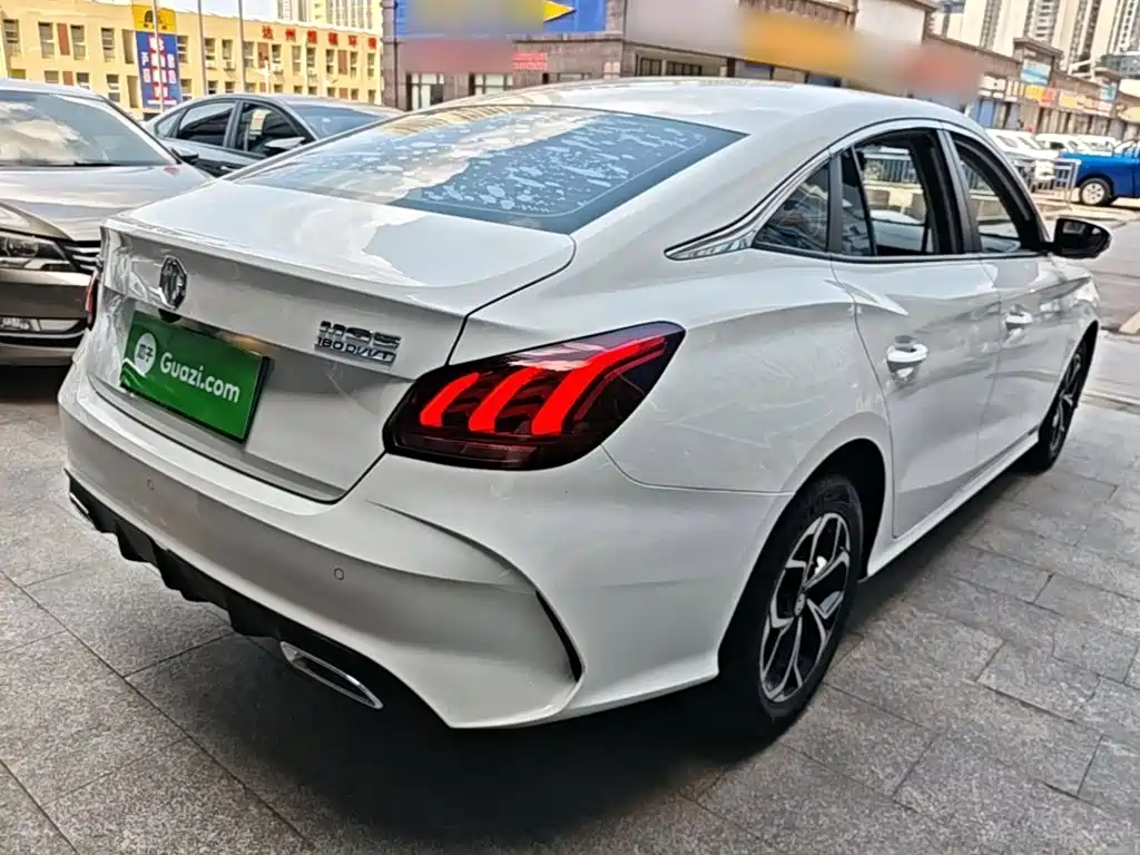 MG MG5 — миниатюра 7