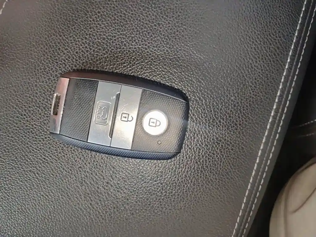 Kia Sorento — миниатюра 9