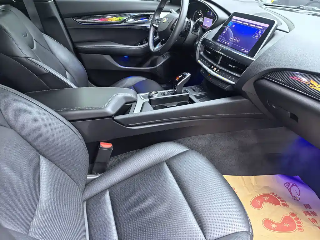 Cadillac CT5 — миниатюра 10