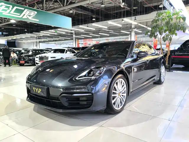 PORSCHE PANAMERA 2021