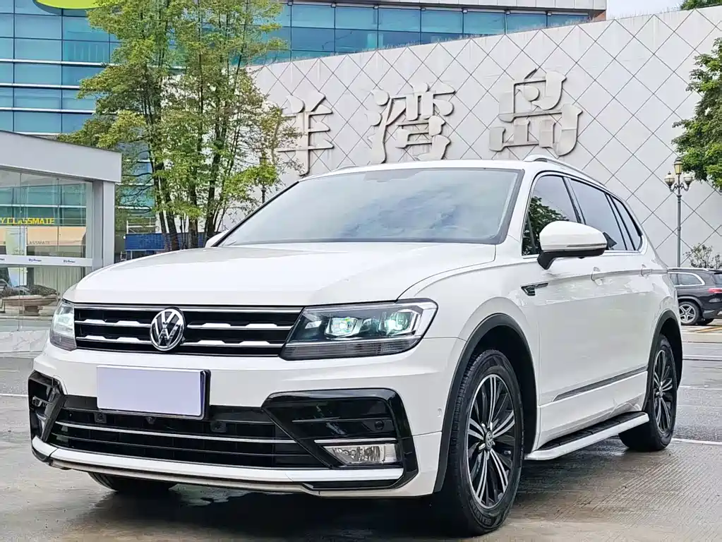 Купить Volkswagen Tiguan L