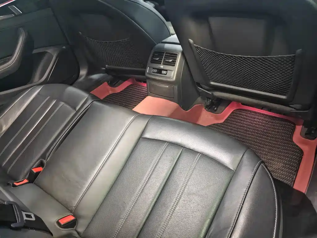 Audi A4L — миниатюра 17