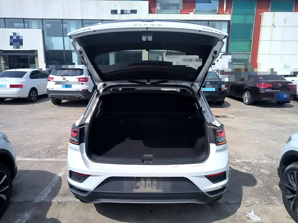 Volkswagen T-Roc — миниатюра 19
