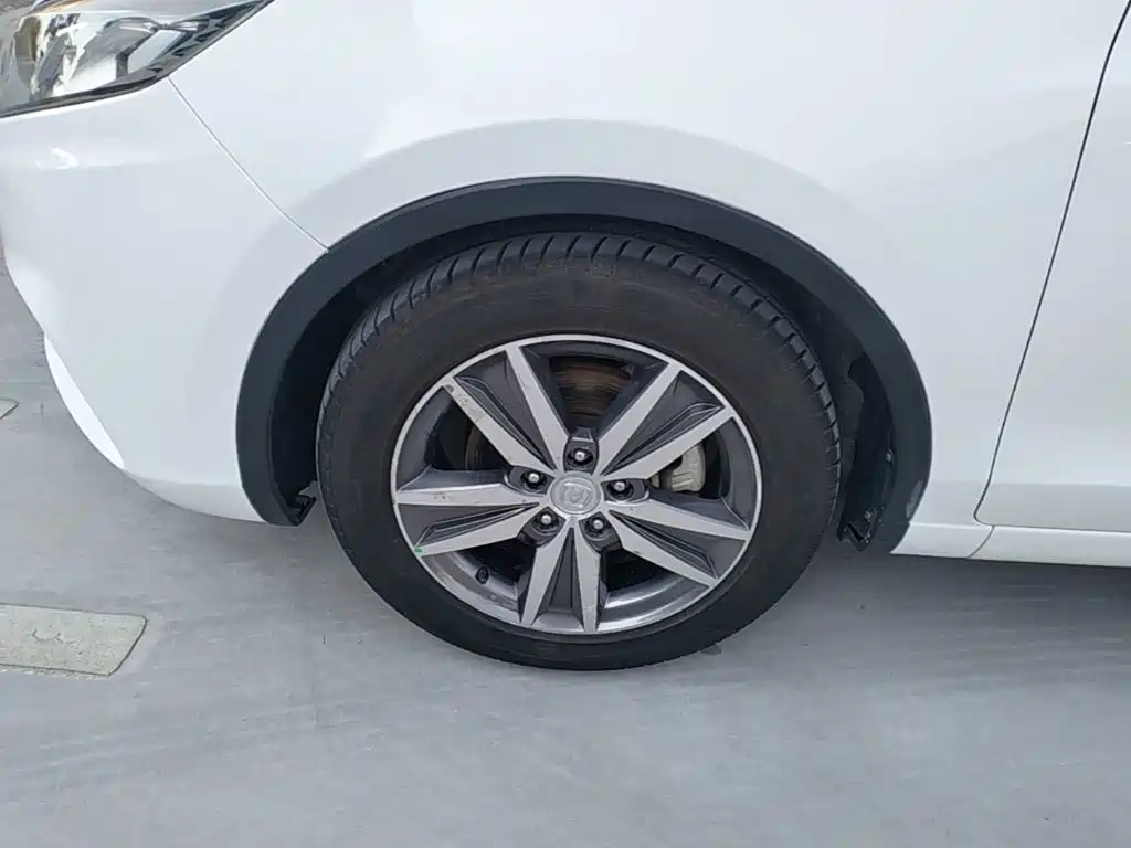 Changan Eado XT — миниатюра 25