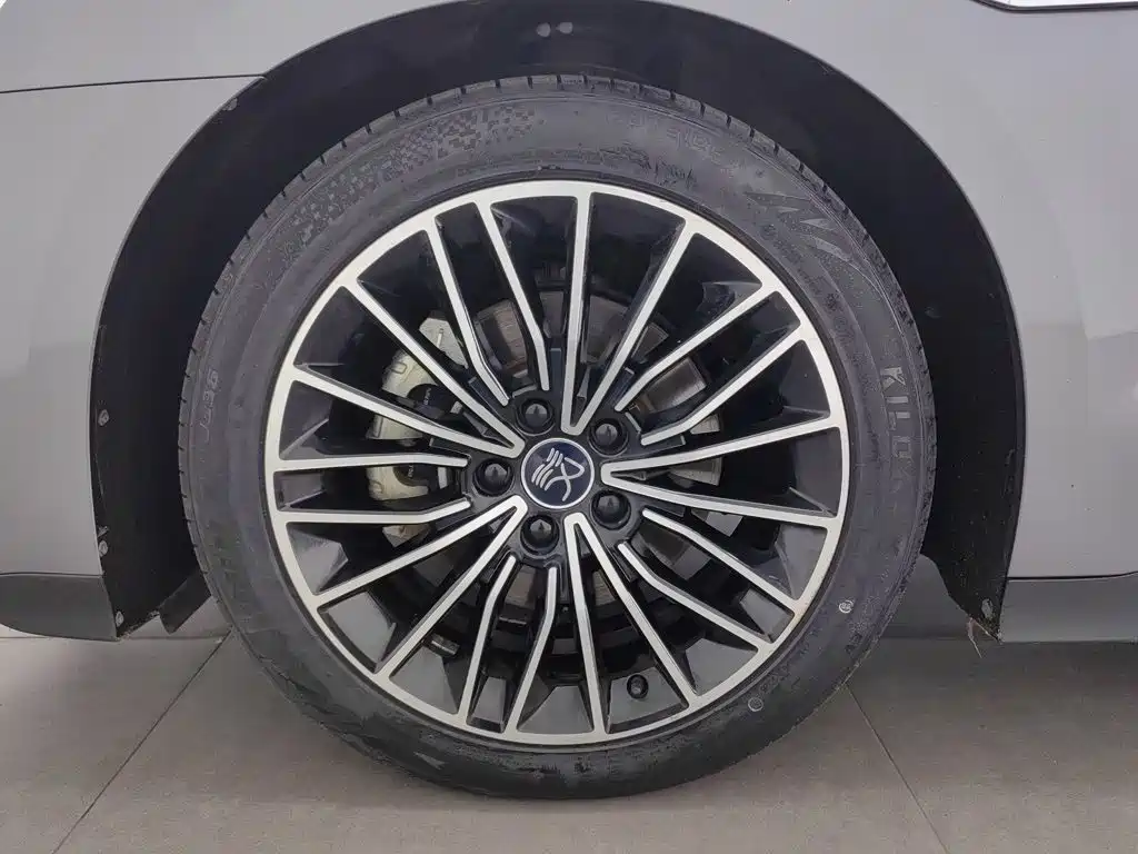 BYD Han — миниатюра 17