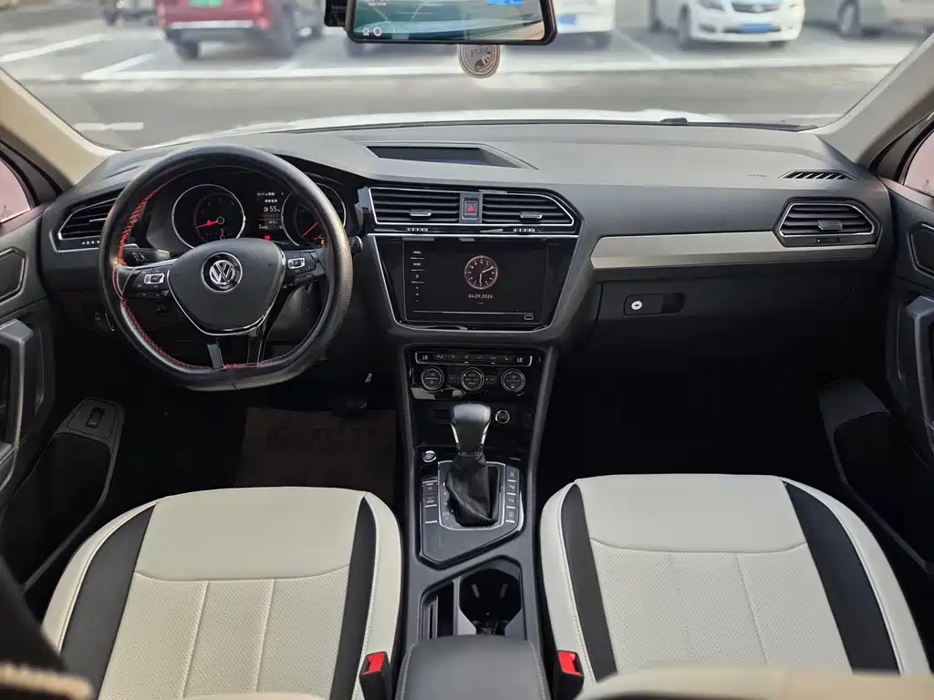 Volkswagen Tiguan L — миниатюра 6