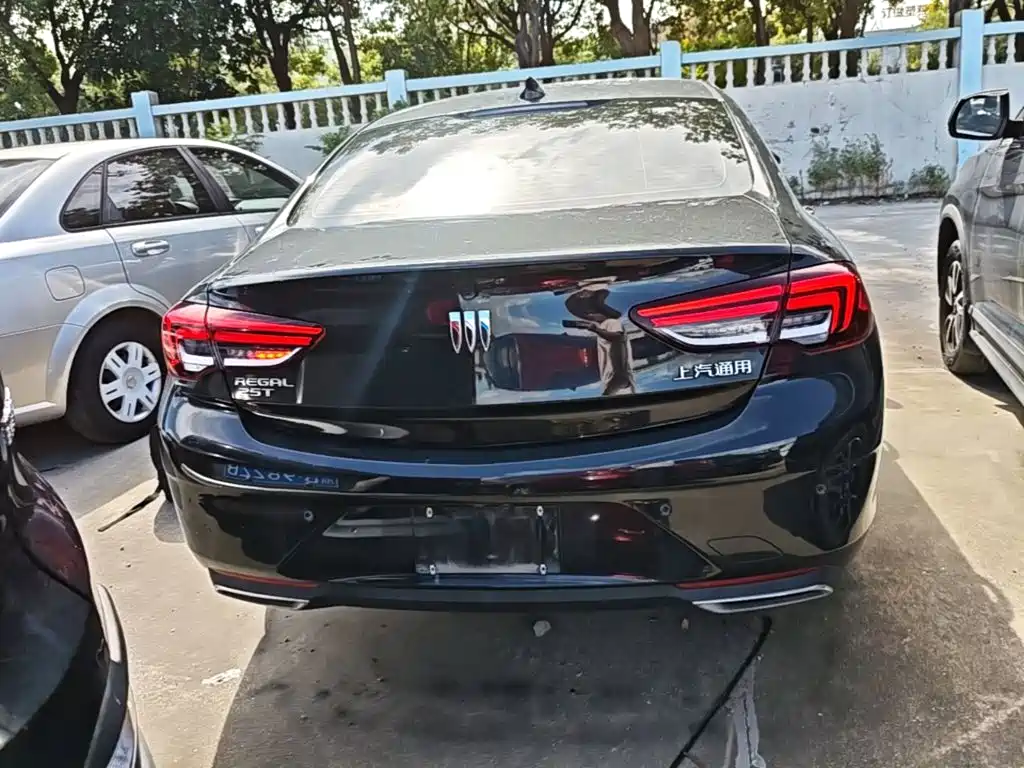 Buick Regal — миниатюра 6