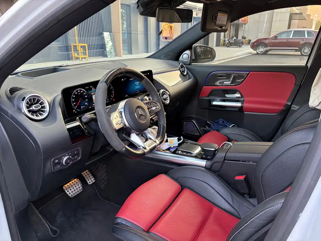 Mercedes-Benz GLA AMG — миниатюра 12