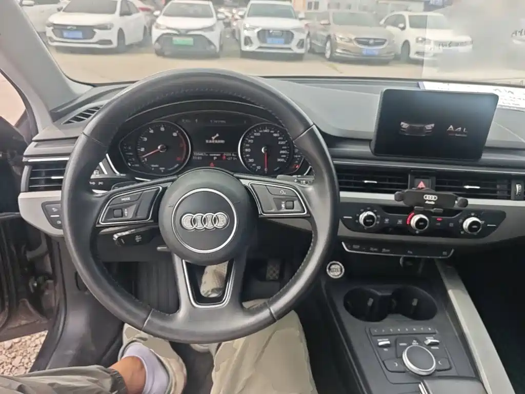 Audi A4L — миниатюра 11