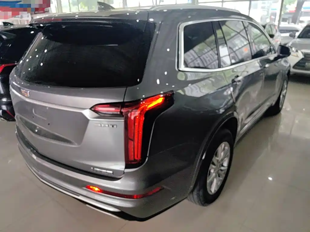 Cadillac XT6 — миниатюра 7