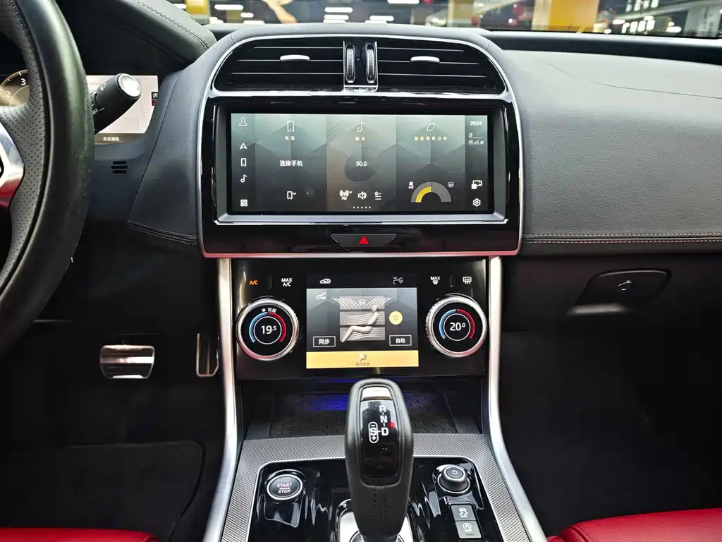 Jaguar XEL — миниатюра 6