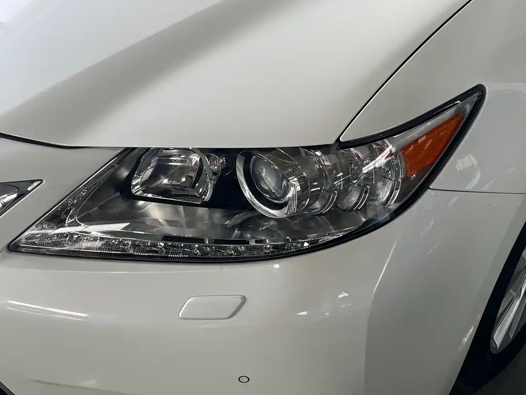 Lexus ES — миниатюра 16