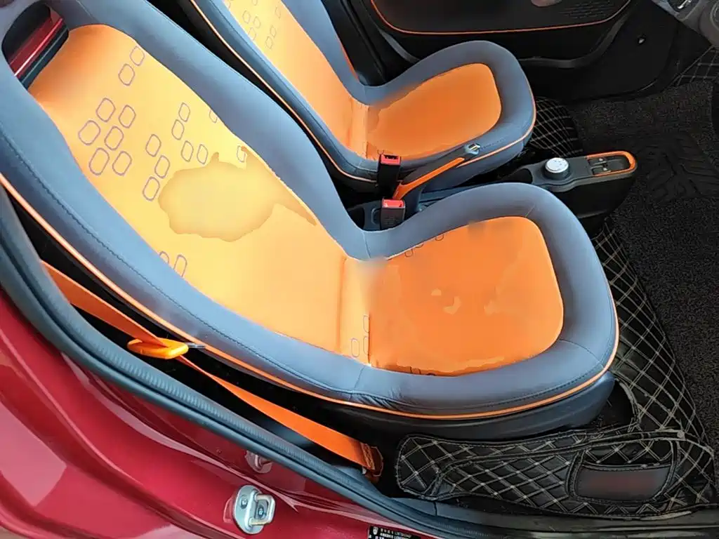 Baojun E100 — миниатюра 25