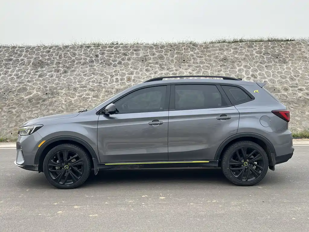 ROEWE  RX5