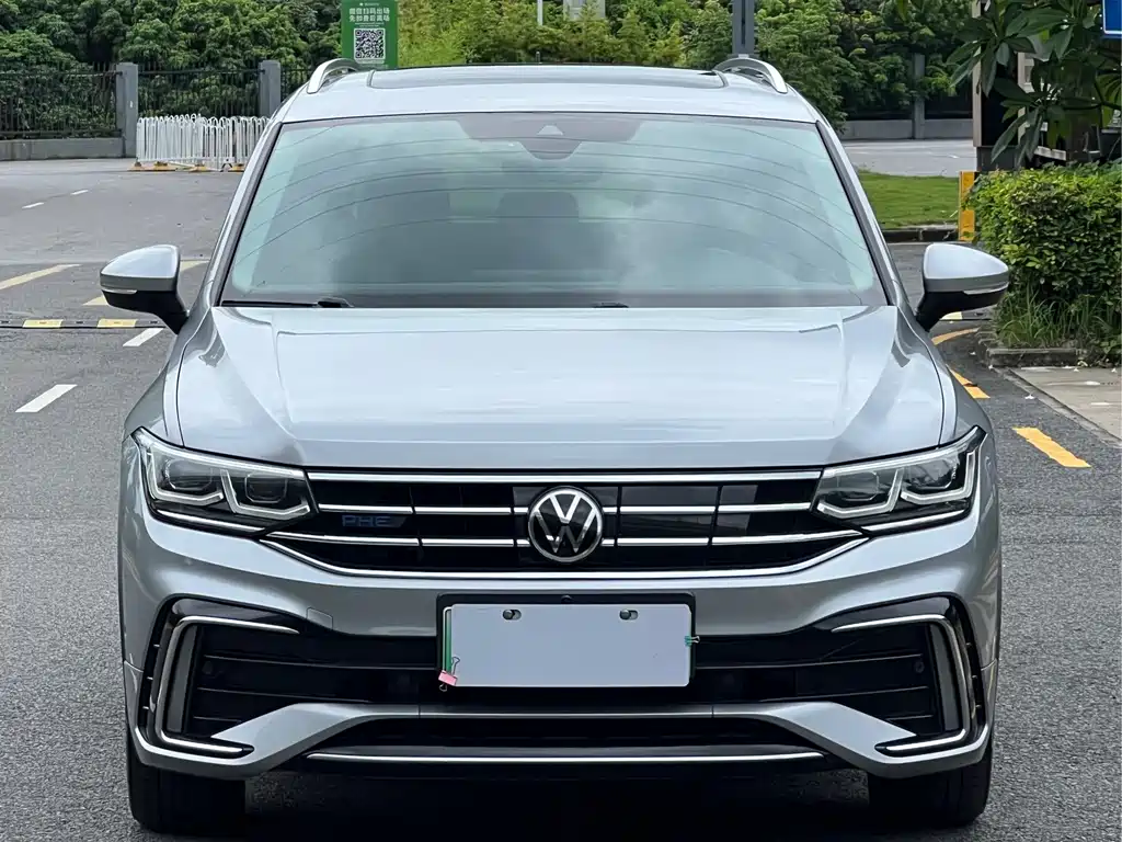 Volkswagen Tiguan L PHEV — миниатюра 2