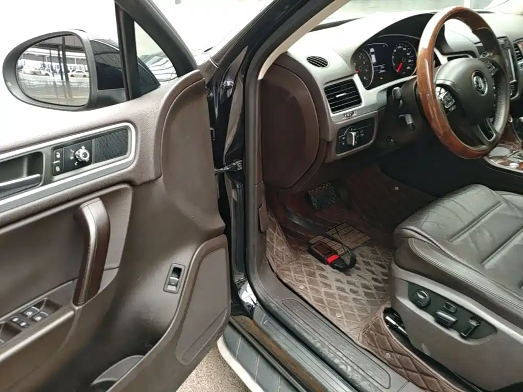 Volkswagen Touareg — миниатюра 16