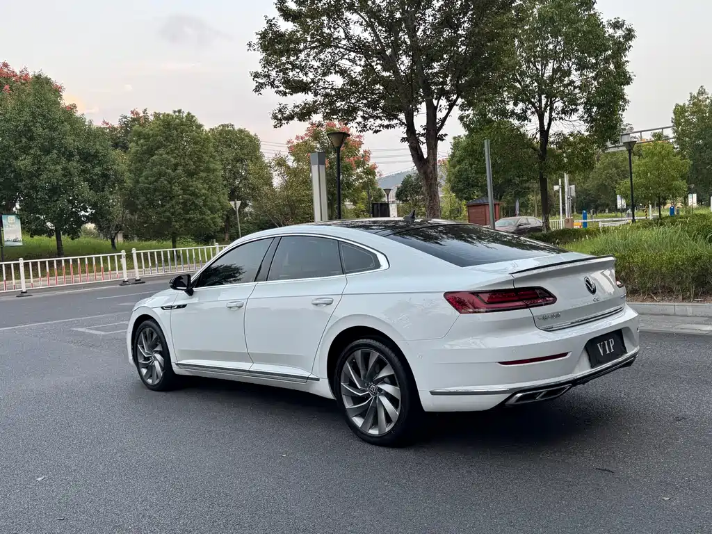 Volkswagen CC — миниатюра 7