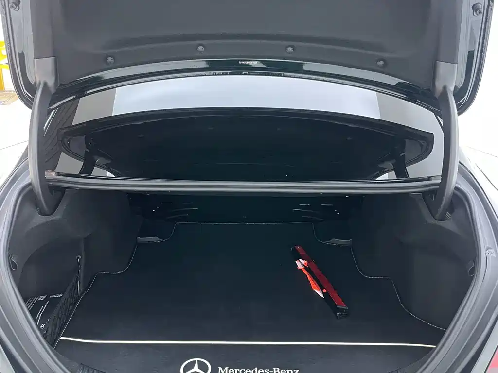 Mercedes-Benz C-Class — миниатюра 29
