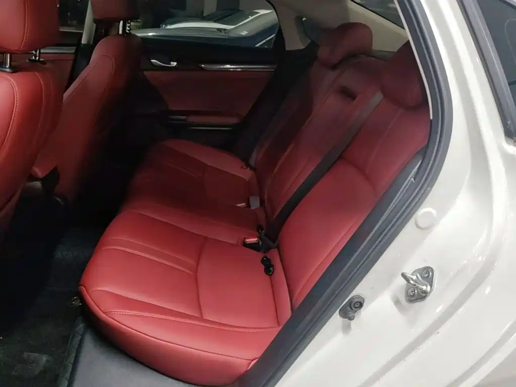 Honda Civic — миниатюра 17