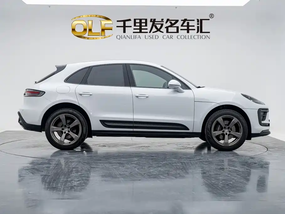 Porsche Macan — миниатюра 5